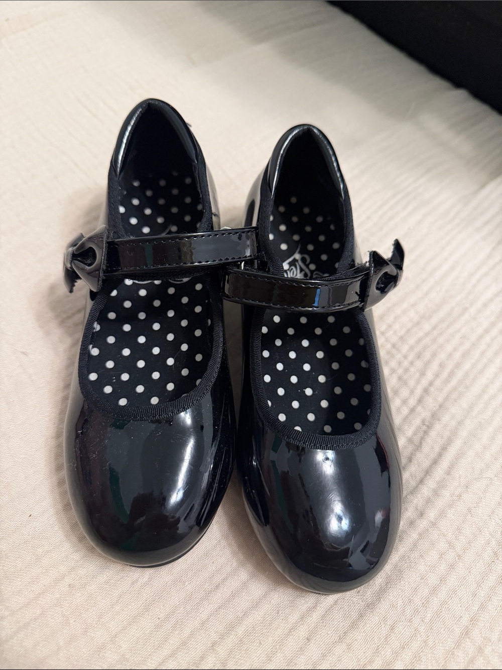 Girls' Black Patent Mary Jane Dress Shoes with Polka Dot Insole